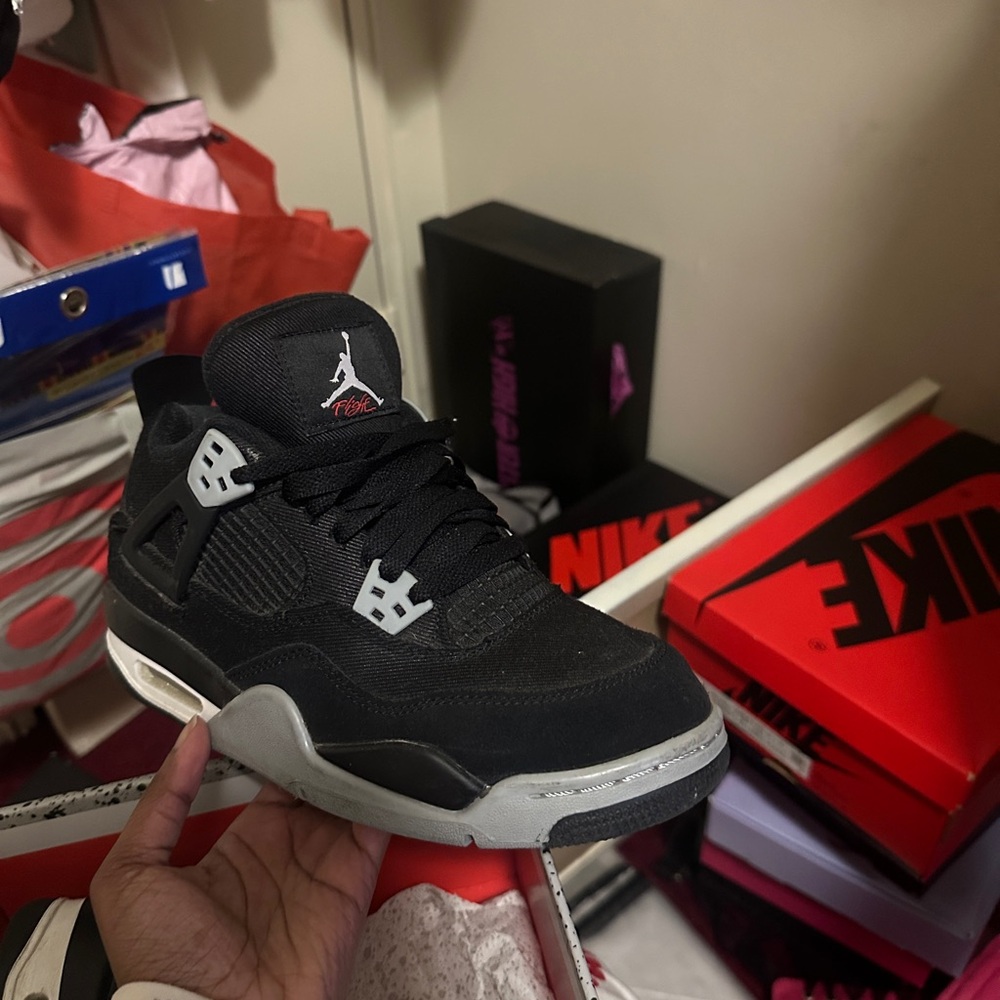 Jordan 4 Retro Military Black - Picture 5 of 8